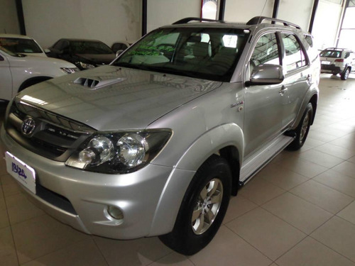 Toyota Hilux Sw4 Cd 3 .0 Srv 4x4 Aut.