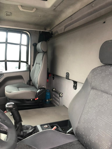 Vw 24280 6x2 Constellation Ano 2014 Bau Furgao 9,00mts 24250