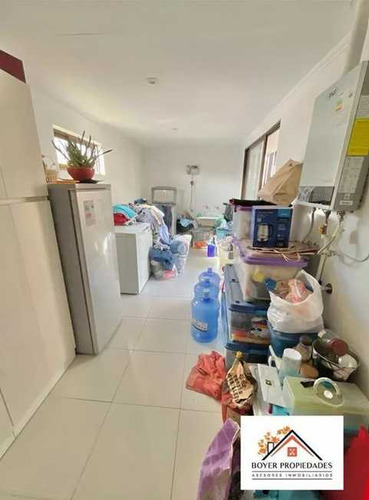 Condominio / Piscina / 4d 3b Oportunidad (83024)