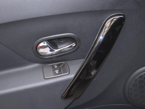 Renault Logan Privilege Mt