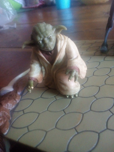 Yoda Y Droide Diorama (Usado)