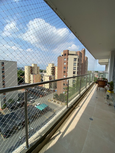 Arriendo Apartamento En Tequendama. Torre Cosmoplaza. Piso 7