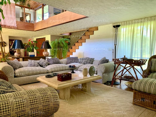 Imagen 2 de 30 de Espléndida Casa De Tres Dormitorios Y Piscina En Rincon Del Indio Punta Del Este- Ref: 28569