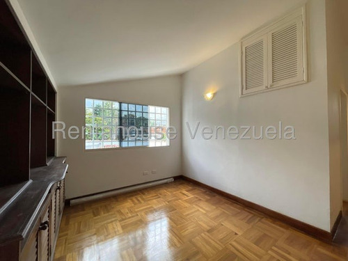 Casa Remodelada Con Jardin En Alquiler El Castaño Clima De Montaña Vigilancia Privada Todos Los Servicios Concepto Minimalista Estef 25-14338