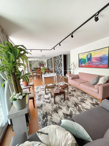 Casa En Venta De 4 Dorm. En Colina