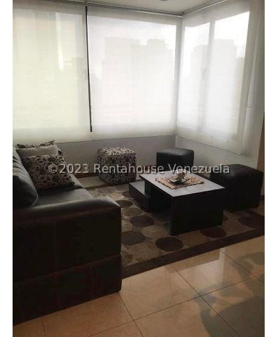 Apartamento En Alquiler El Rosal Ys1 23-33267