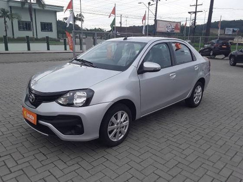 Imagem 4 de 9 de Toyota Etios 1.5 X Plus Sedan 16v Flex 4p Automático