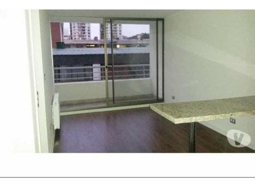 Un Dormitorio, Pleno Centro, Estacionamiento Y Bodega