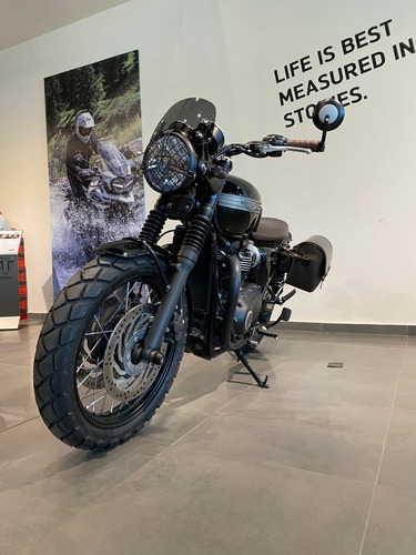Triumph Bonneville T120 Black