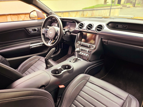Ford Mustang 5.0 Mach 1 V8 2p