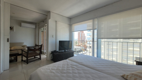 Imagen 14 de 28 de Excelente Departamento . Dos Ambientes, En Peninsula. Punta Del Este. Esquina Gorlero Y 21. La Pagina No Me Permite Poner La Direccion Exacta En Ubicacion.