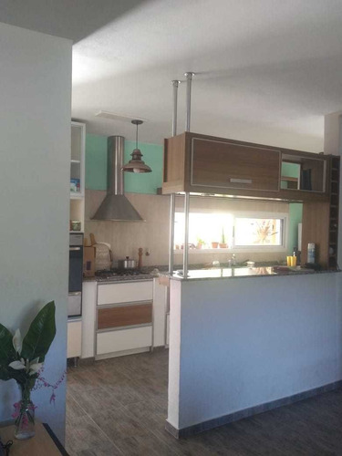 Imagen 19 de 23 de Casa Dos Dormitorios De Categoria Tanti Centro. Barrio Cerrado