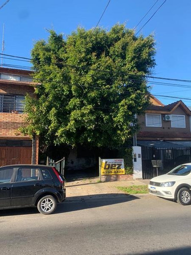 Imagen 3 de 3 de Casa En Olivos Para Refaccionar En Lote Propio