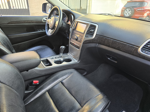 Jeep Grand Cherokee Laredo V6 Lujo 4x2 At