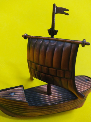 Barco Antiguo Velero Coleccion Metal Miniatura Sacapuntas