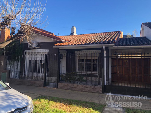 Casa En  Venta - Beccar