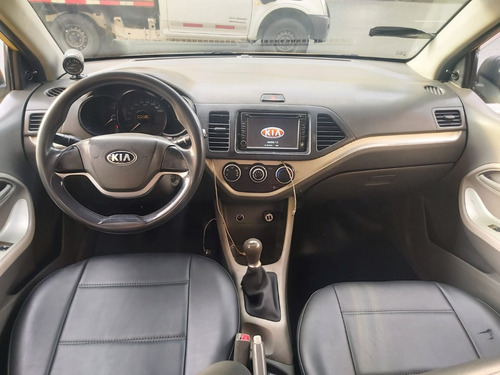 Imagen 16 de 25 de Taxi Kia Picanto Modelo 2015