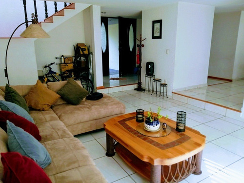 Imagen 2 de 14 de Venta Casa Circuito Novelistas, Ciudad Satélite, Naucalpan