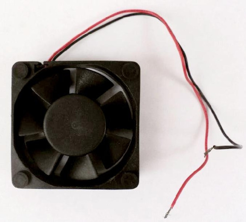 Cooler Ventilador De 8 Cmts 12 Voltios Con Cables Sueltos (Usado)
