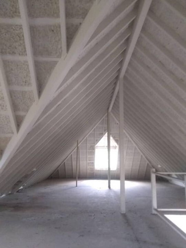 Imagen 12 de 14 de Casa - Mansión Estilo Tudor Inglesa En Guataparo