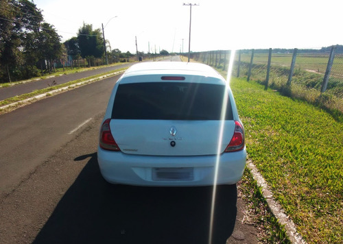 Imagem 6 de 7 de Renault Clio Expression 1.0 16v 2013