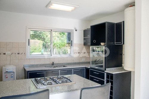 Imagen 5 de 30 de Casa En Venta En Barrio Cerrado Moreno