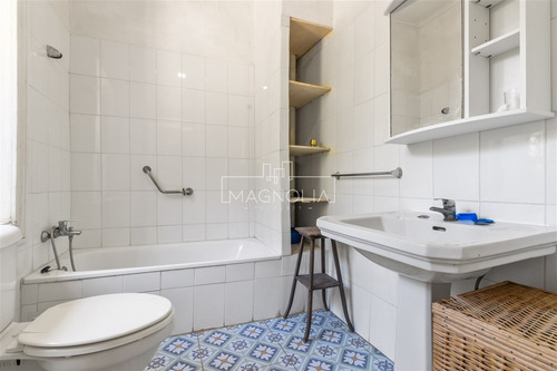 Casa En Venta De 6 Dorm. En Algarrobo
