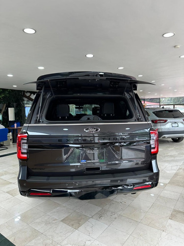 Ford Expedition EXPEDITION STEALTH PERFORMANCE 4X2 3.5 L