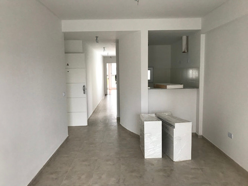 Departamento En Venta 48 Y 15 Con Cochera