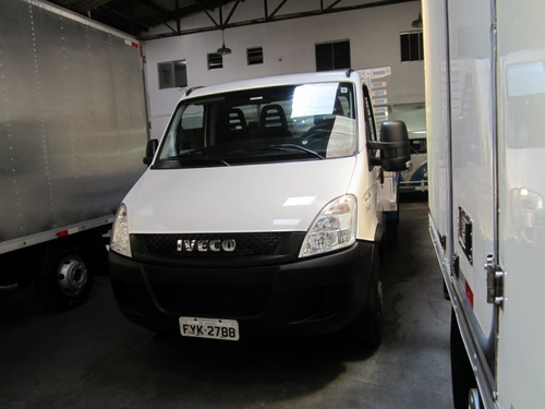 Iveco Daily 35s14 Ano 2018 Carroceria Madeira