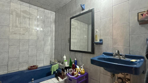 Casa En Villa De Aragón, Gustavo A. Madero Con 5 Recámaras, 250 M², Id: 151522