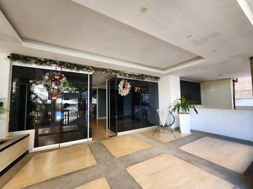 Se Vende Apartamento En El Parral Planta 100% Valencia