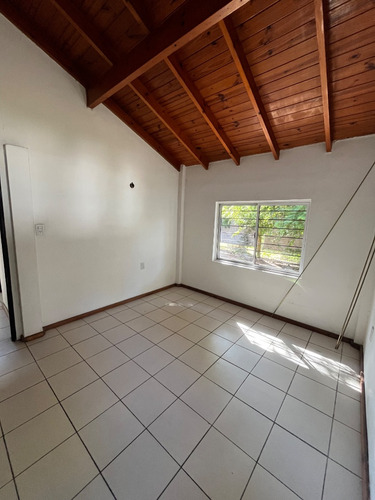 Casa En Venta 4 Ambientes En Ranelagh