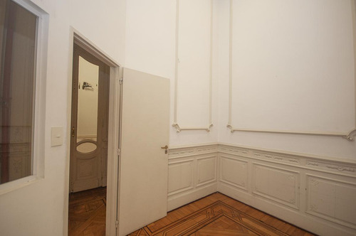 Edificio Comercial En Alquiler En Recoleta