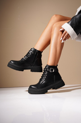 Bota Borcego Acordonado Puglia Plataforma Diseño Moda Full