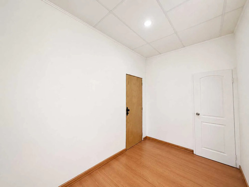 Oficina Luminosa Ideal Para Inversión Exitosa (169807)