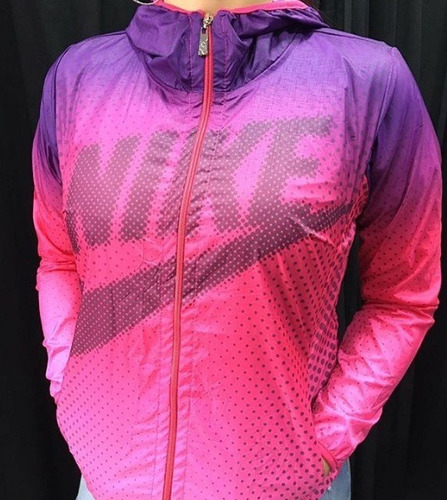 blusa da nike de frio feminina