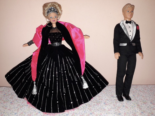 Antigua Barbie Y Ken Holiday 1998   Talla    30 Cm.