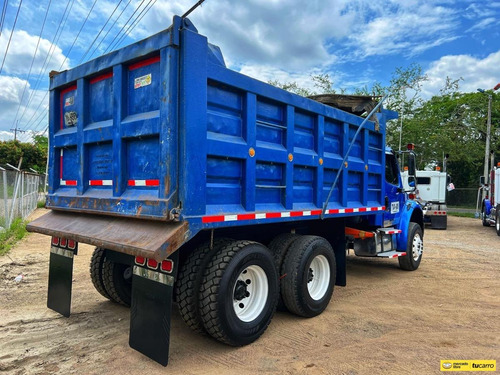 Imagen 3 de 7 de Freightliner M2 106 Dobletroque
