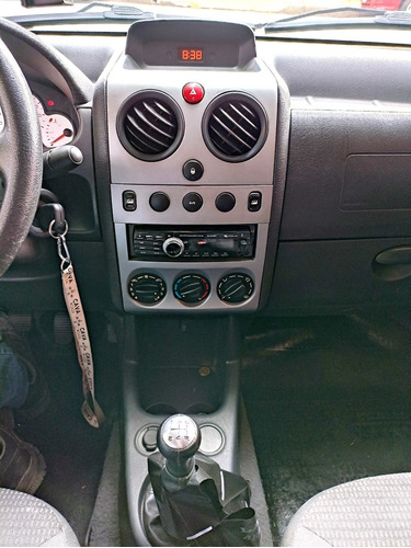 Imagen 22 de 24 de Peugeot Partner 2015 1.6 Hdi Furgon 5as Doble Puerta Lateral