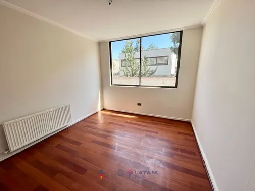 Departamento En Venta De 3 Dorm. En Vitacura - Juan Xxiii