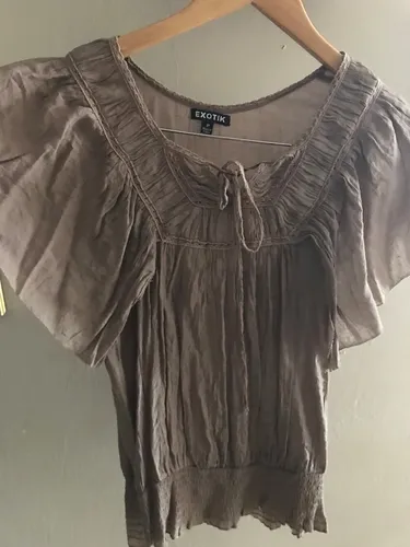 Blusa Unicolor Marca Exotik (Usado)