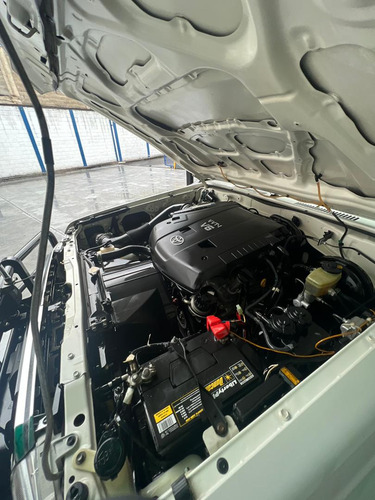 Imagen 12 de 15 de Toyota Macho Land Cruiser