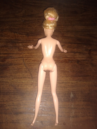 Muñeca Barbie,piernas De Goma(año 1999 Mattel Indonesia