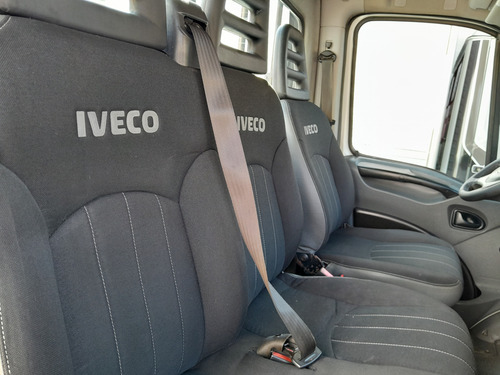 Iveco Daily 35s14 2018 Com Ar Condicionado Carroceria