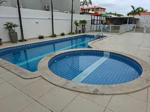 Vendo Apartamento 2 Quartos, Suite No Centrinho De Ingleses