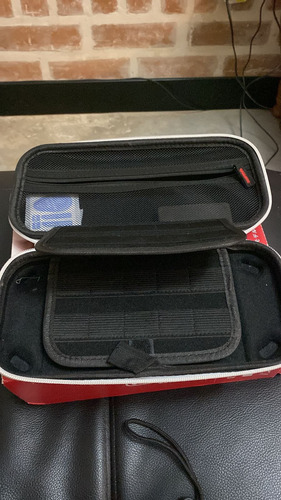 Consola Nintendo Switch Y Accesorios Como Nuevo (Usado)