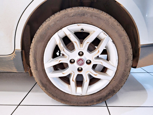 Fiat Grand Siena 1.6 MPI ESSENCE 16V FLEX 4P AUTOMATIZADO