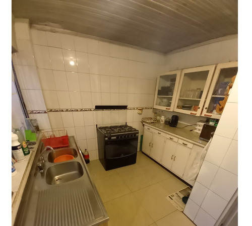 Imagen 15 de 23 de Rebajada!! Gran Terreno De 480 M2. Casa Solida, Conectividad