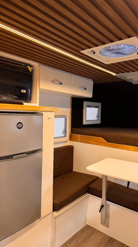 Camper U333 Motorhome - Camper - Doble Cabina
